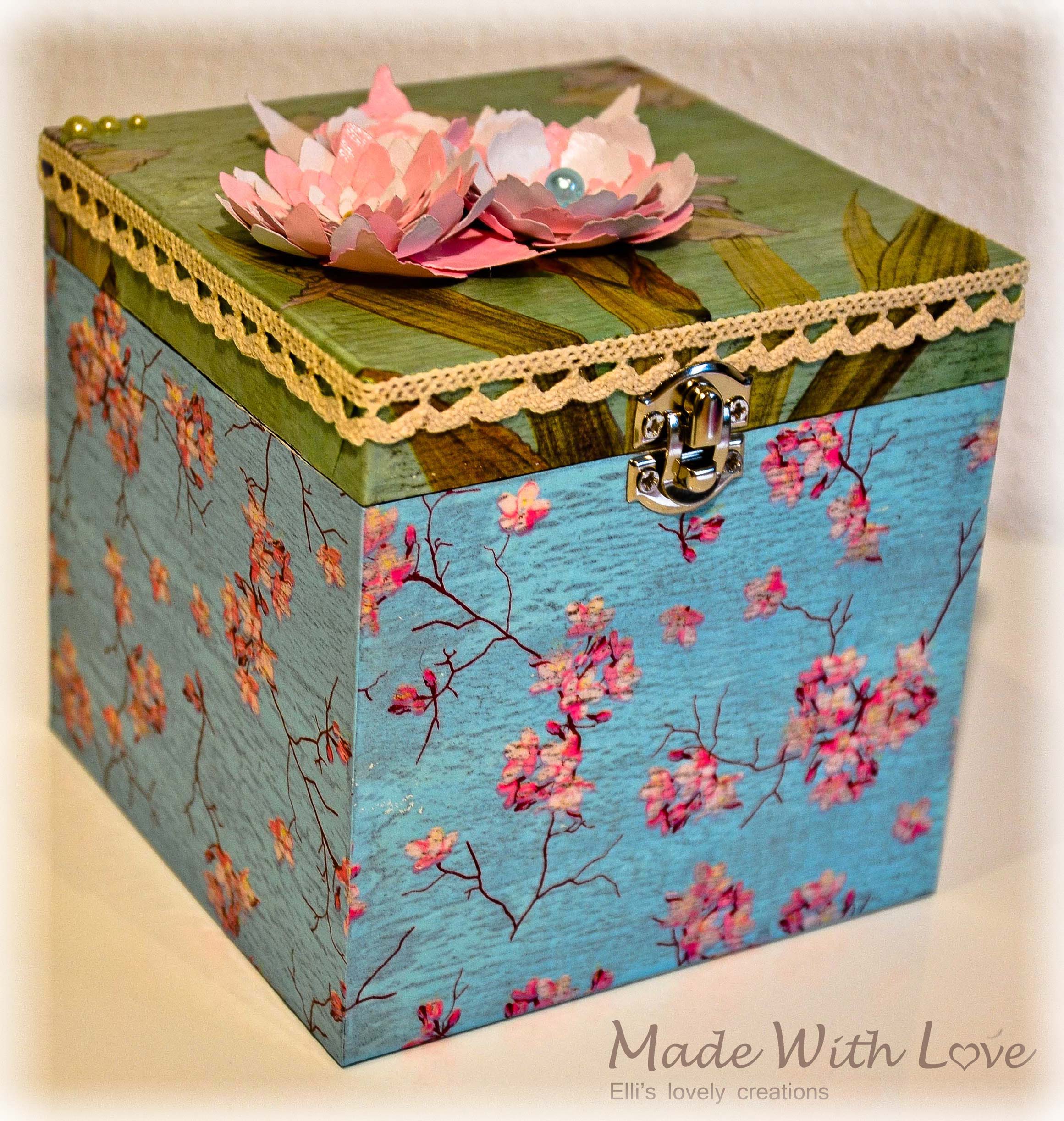 Designer jewelry box decorated using decoupage technique