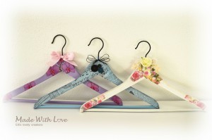Decoupage Coat Hanger Flowers & Bows 2