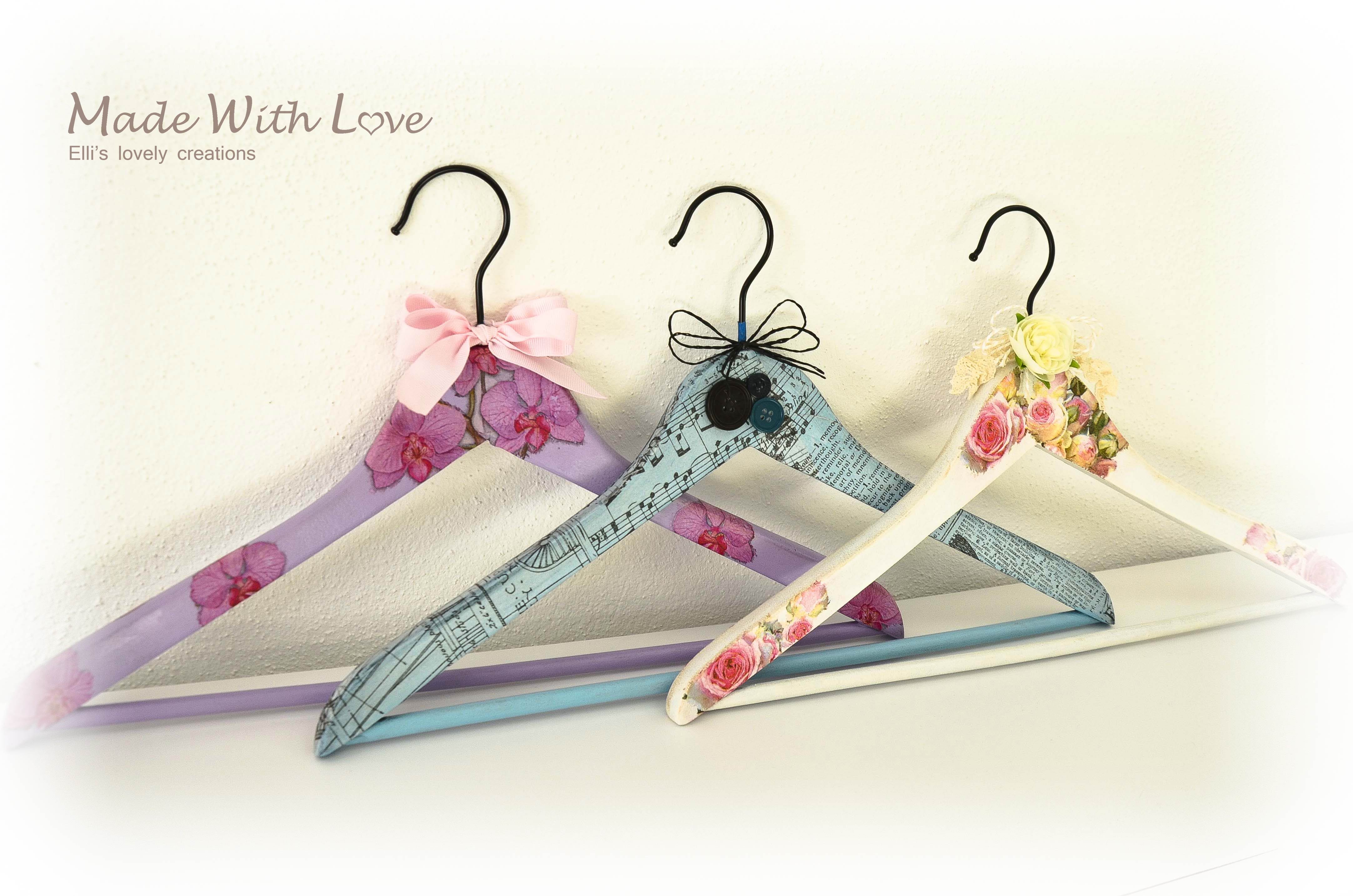 Decoupage Coat Hanger Flowers and Bows